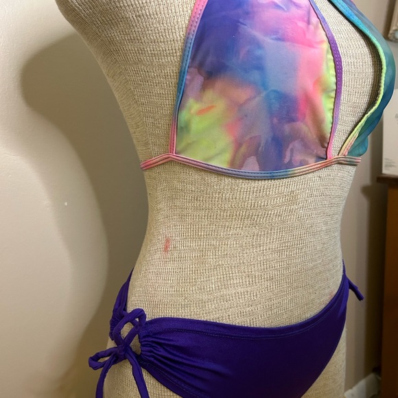 Multicolored Unique Bikini Set - Picture 3 of 4